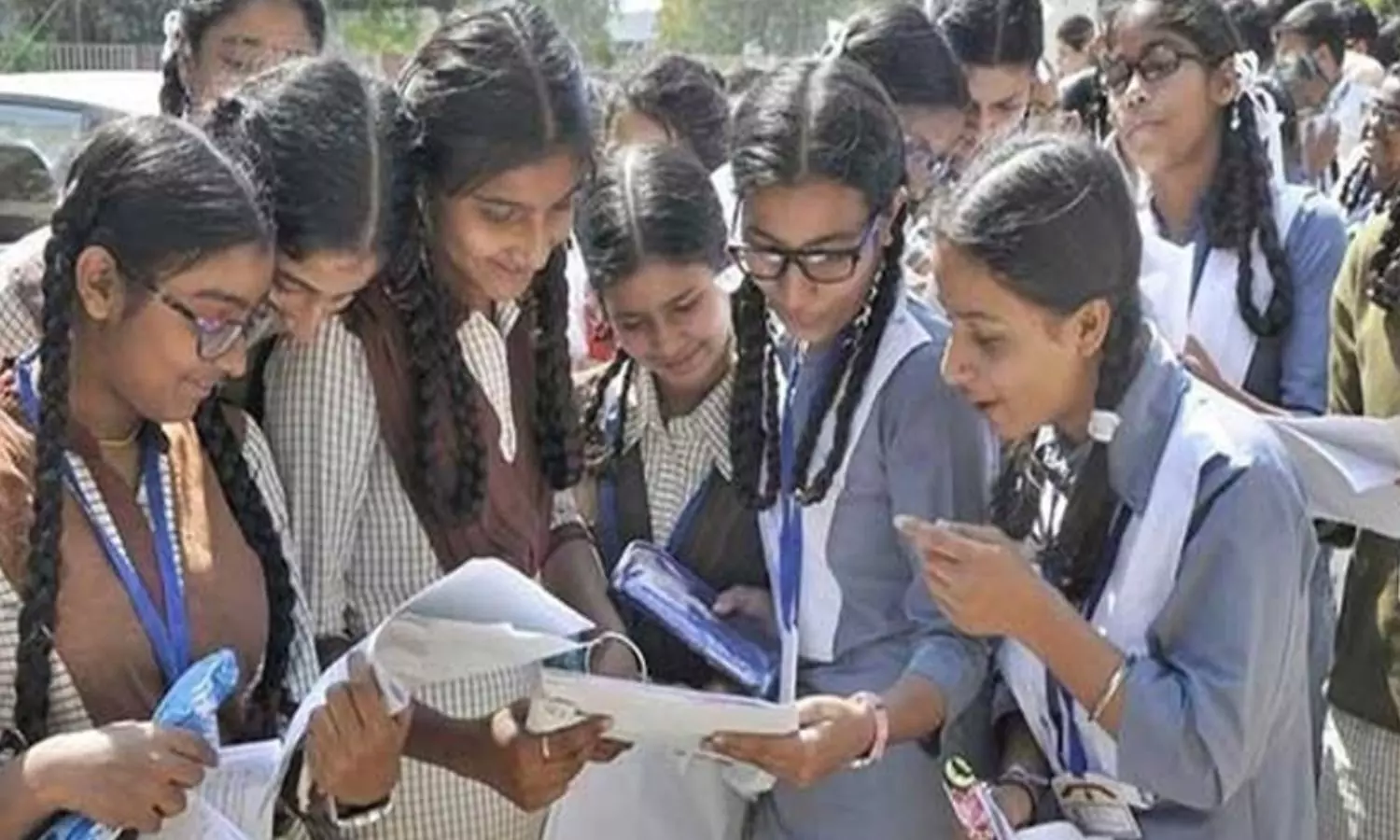 93.60% छात्र पास, लड़कियों का शानदार प्रदर्शन