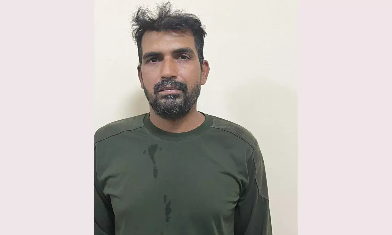 अटारी-वाघा सीमा से हुई वापसी, 21 दिन से थे पाक के कब्जे में अटारी-वाघा सीमा से हुई वापसी, 21 दिन से थे पाक के कब्जे में