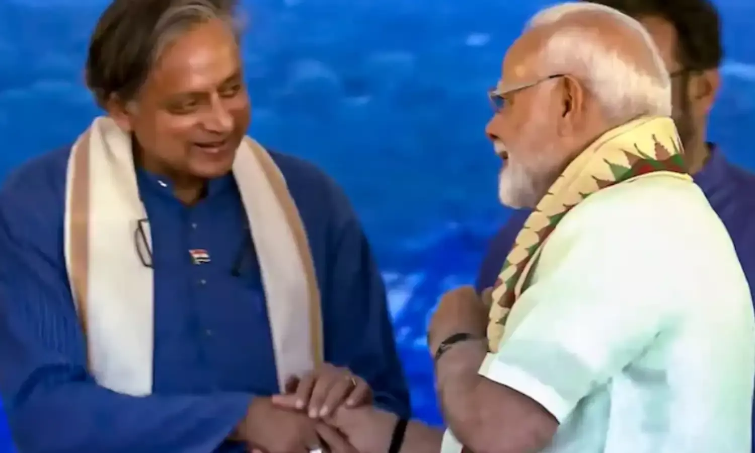 शशि थरूर