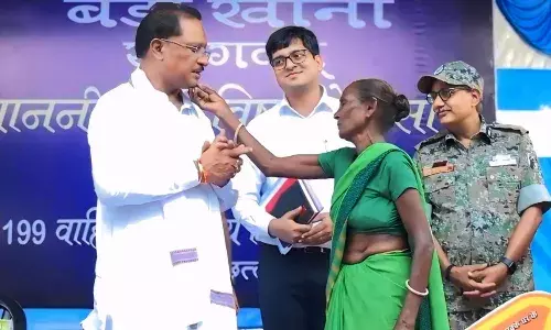 एक माँ की ज़िंदगी में लौटी गरिमा, भावुक होकर सीएम साय को दिया आशीर्वाद