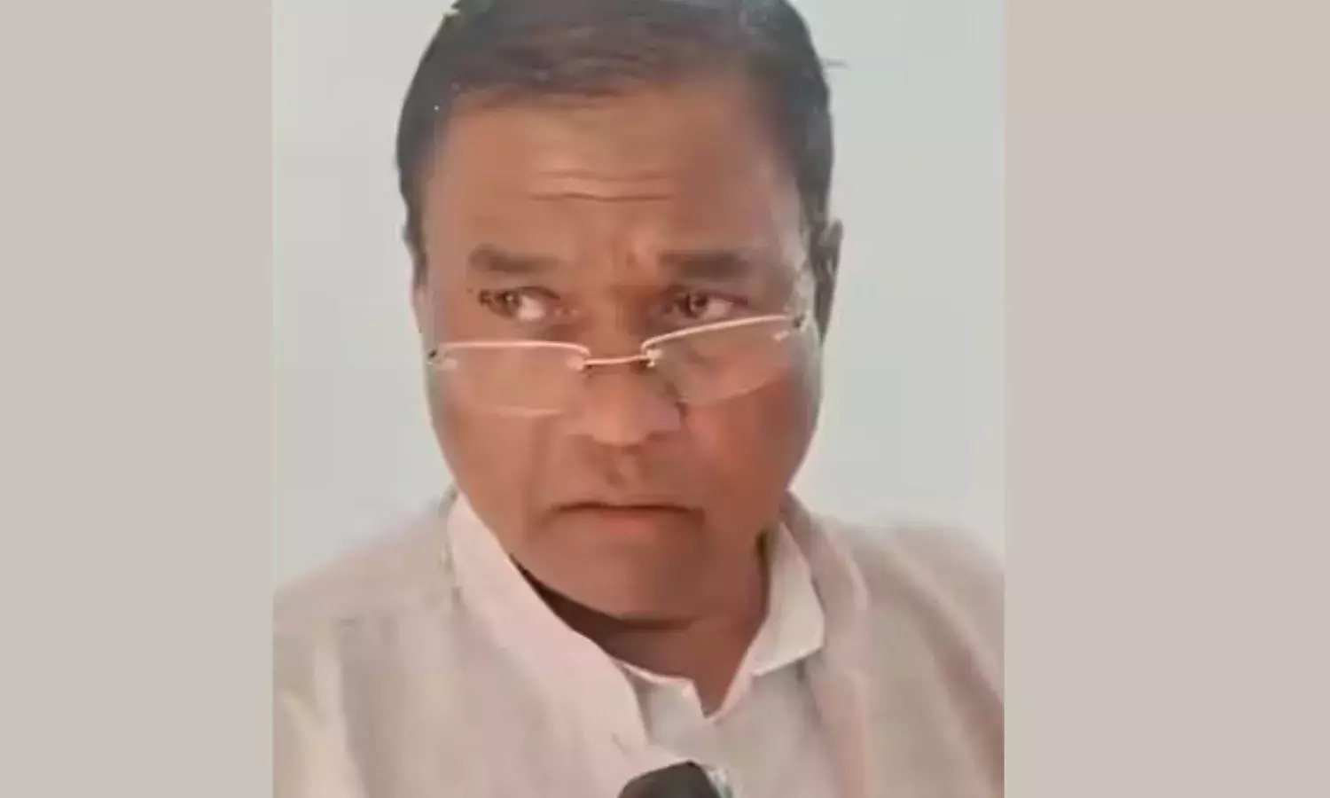 सांसद फग्गन सिंह कुलस्ते ने आतंकियों को बताया अपना, सोशल मीडिया पर वीडियो वायरल