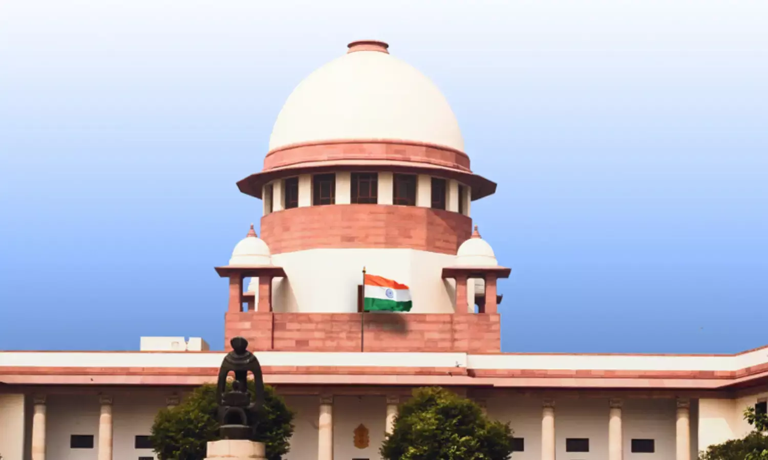 शरणार्थियों पर सुप्रीम कोर्ट के सख्त तेवर…