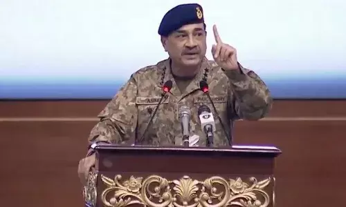 फेल ऑपरेशन, झूठा प्रोपेगेंडा और फिर प्रमोशन, भारत से हार के बाद फील्ड मार्शल बने असीम मुनीर; शाहबाज कैबिनेट का फैसला