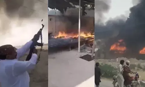 प्रदर्शनकारियों ने गृहमंत्री का घर जलाया, 2 की मौत कई घायल…