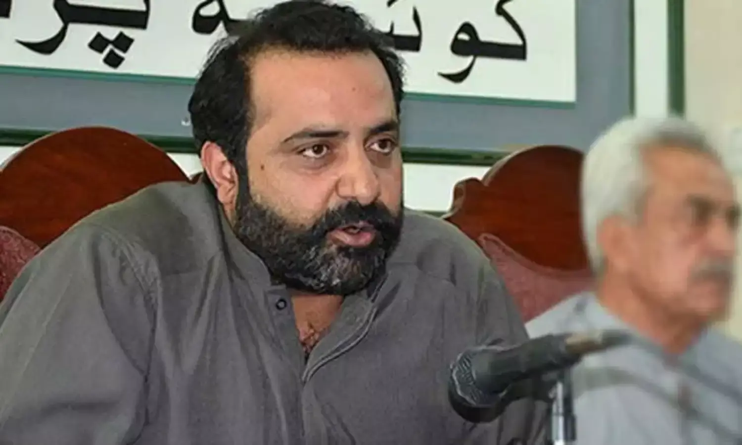 टूटते पाकिस्तान पर पाक सीनेट भी परेशान, बलूचिस्तान पर क्यों नहीं होती चर्चा, शहबाज़ से पूछा चकलाला तक कैसे घुसा हिंदुस्तान…