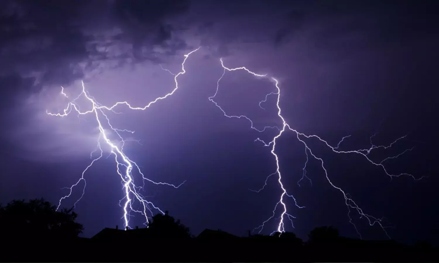 अगले तीन दिनों तक दिल्ली, यूपी सहित कई राज्यों में बारिश की संभावना, जानिए देश भर के मौसम का हाल