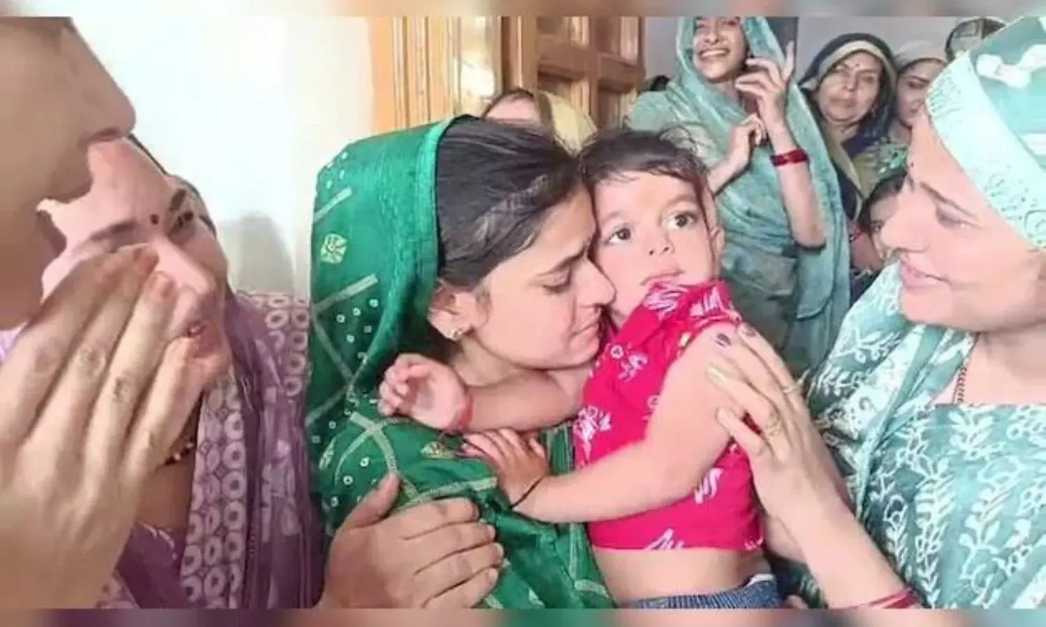 पुलिस ने एक रिश्तेदार सहित तीन लोगों को छिंदवाड़ा से गिरफ्तार किया...