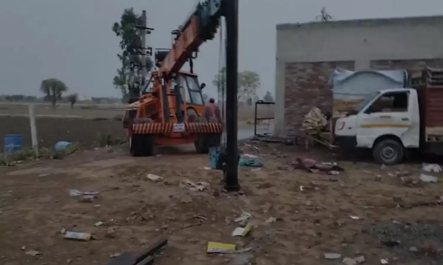 मुक्तसर साहिब पटाखा फैक्ट्री में विस्फोट, 5 मजदूरों की मौत मुक्तसर साहिब पटाखा फैक्ट्री में विस्फोट, 5 मजदूरों की मौत