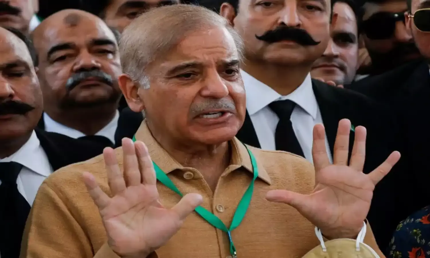 पाकिस्तान पीएम का बड़ा क़बूलनामा