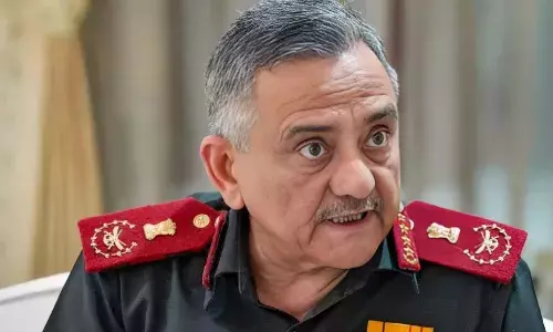 “महत्वपूर्ण यह नहीं कि जेट गिरे, जरूरी यह कि क्यों गिरे”....पाकिस्तान के दावों पर जनरल चौहान की तीखी प्रतिक्रिया “महत्वपूर्ण यह नहीं कि जेट गिरे, जरूरी यह कि क्यों गिरे”....पाकिस्तान के दावों पर जनरल चौहान की तीखी प्रतिक्रिया