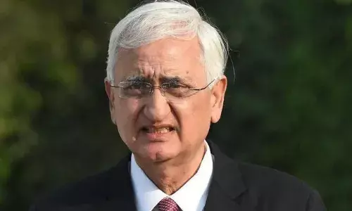 “क्या देशभक्त होना इतना मुश्किल है?” - सलमान खुर्शीद