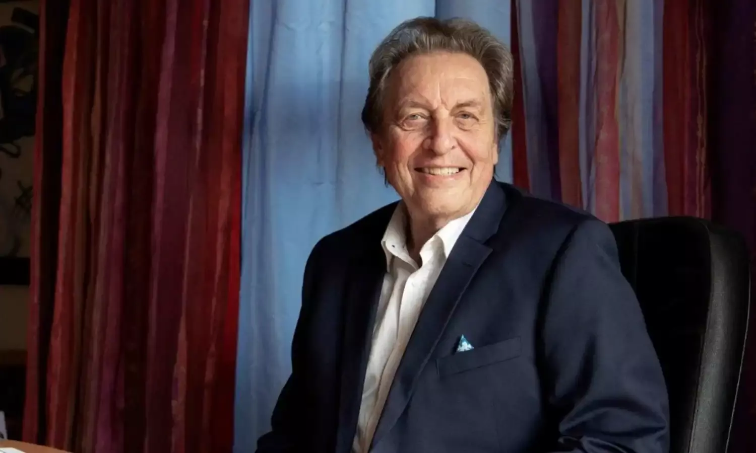 भारत की सभ्यता से मोहित हुए एरोल मस्क भारत की सभ्यता से मोहित हुए एरोल मस्क