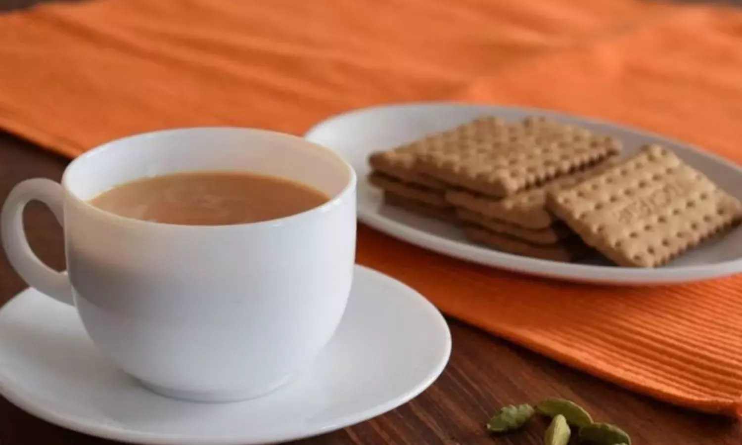 चाय के साथ बिस्कुट नहीं मिला सड़ा दालमोट, जज हुए नाराज ; प्रियांक कानूनगो ने कहा- दिल बड़ा करो