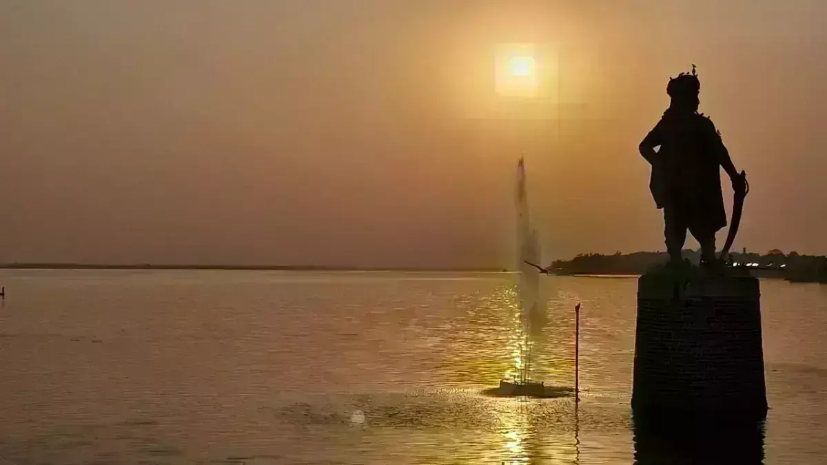 तहज़ीब, तालीम, तरक्क़ी और तासीर का शहर