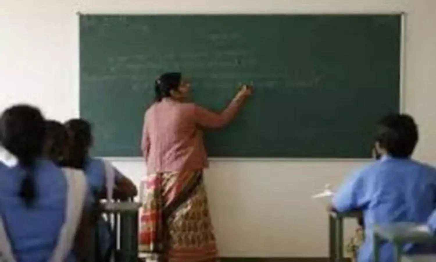 युक्तियुक्तकरण ने बदली धमधा ब्लॉक के स्कूलों की तस्वीर