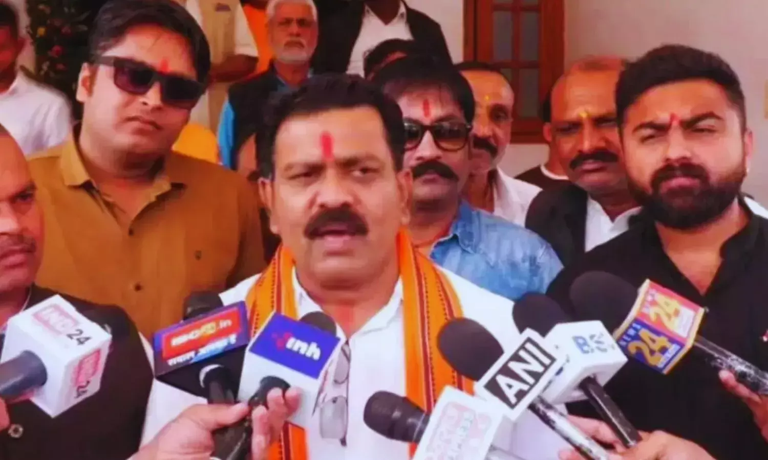 गृह मंत्री विजय शर्मा का बड़ा बयान-एक मोहल्ला भी नहीं होगा बंद