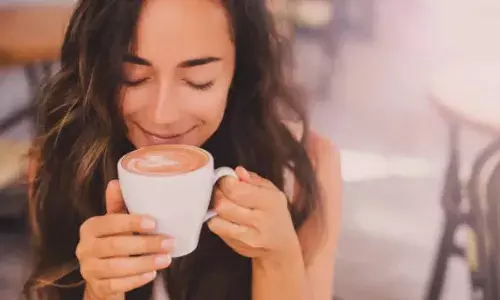 ब्लैक कॉफ़ी पीने से महिलाओं को होते हैं कई फ़ायदे, जानें तरीका