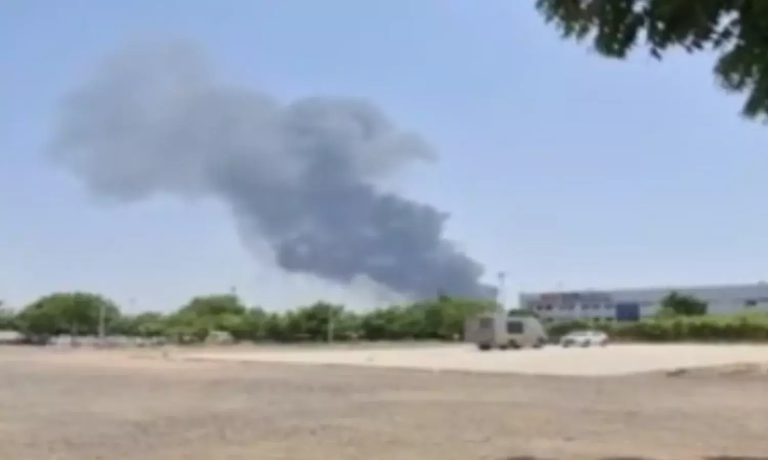 एयर इंडिया फ्लाइट क्रैश में 2 लोगों को छोड़कर सभी यात्रियों की मौत, पूर्व CM रूपाणी का भी निधन...