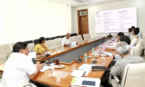 मेट्रो रेल प्रोजेक्ट के कार्य गुणवत्ता के साथ समय-सीमा में पूर्ण करें - मुख्यमंत्री डॉ. यादव ने दिए आदेश