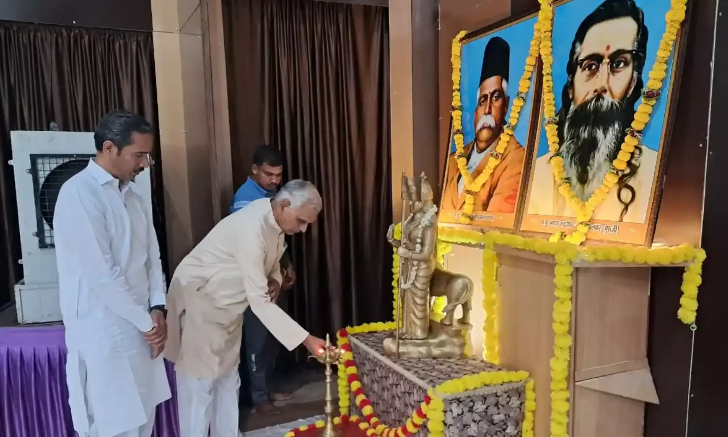 संघकार्य की समीक्षा और शताब्दी वर्ष को लेकर चिंतन-मंथन संघकार्य की समीक्षा और शताब्दी वर्ष को लेकर चिंतन-मंथन