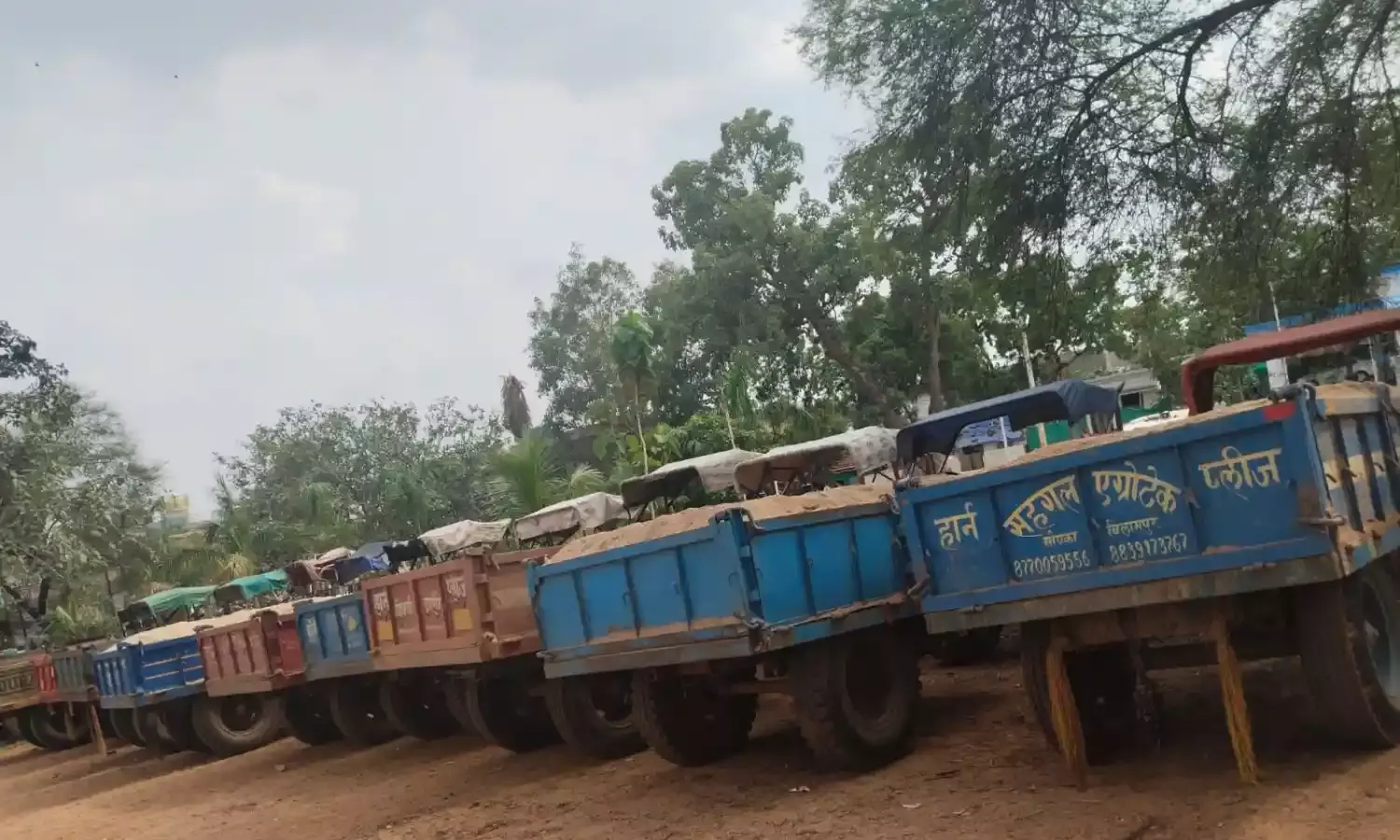 85 ठिकानों पर छापा, 52 गाड़ियां जब्त...