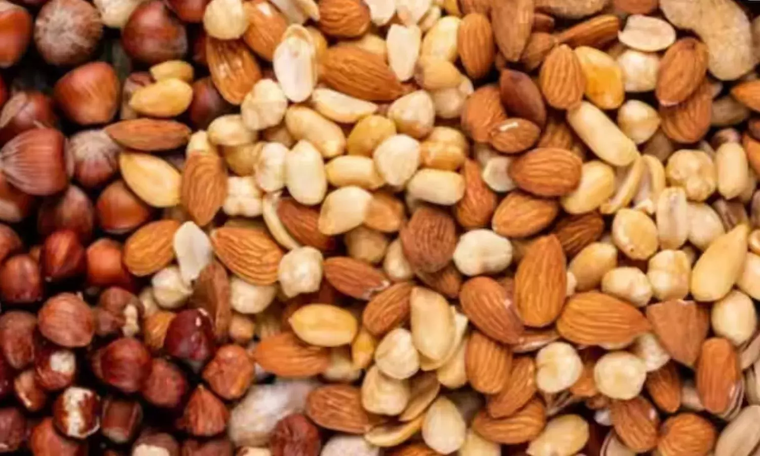 खाली पेट ड्राई फ्रूट्स खाना सेहत के लिए अच्छा या बुरा? जानें डिटेल्स