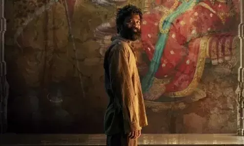 धनुष की दमदार वापसी, शानदार एक्टिंग से रश्मिका और नागाअर्जुन ने जीता दर्शकों का दिल