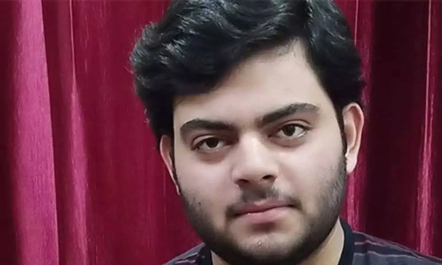 नैनी की हाई सिक्योरिटी सेल में बंद अतीक के बेटे अली के पास मिली नोटों की गड्डियां... नैनी की हाई सिक्योरिटी सेल में बंद अतीक के बेटे अली के पास मिली नोटों की गड्डियां...