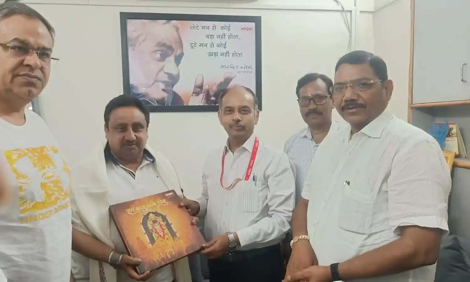 बड़े लोगों नहीं छोटे वर्ग के लिए कार्य कर रही मोदी सरकार : सांसद प्रवीण खंडेलवाल