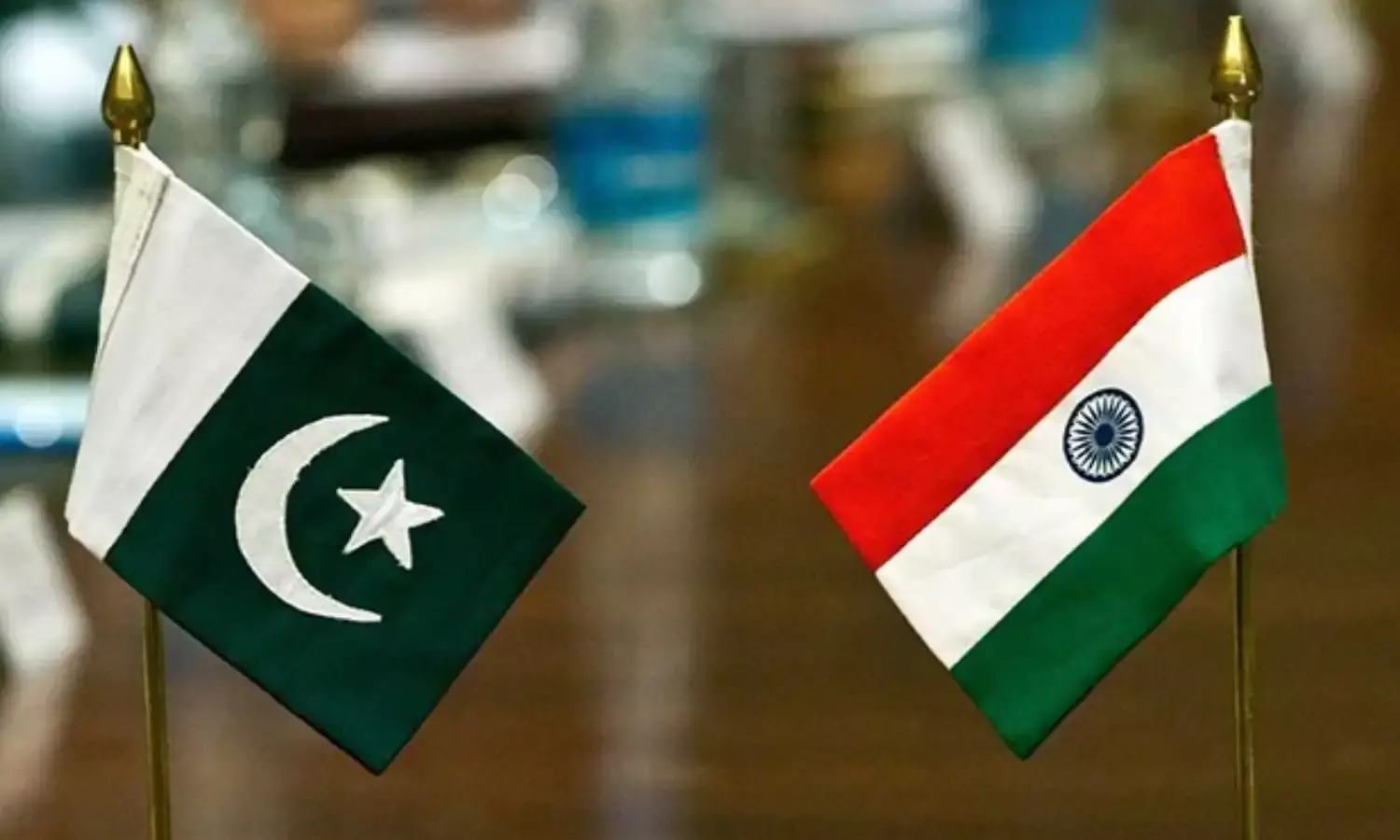 भारतीय विमानों और एयरलाइनों के लिए पाकिस्तान ने एक महीने और बढ़ा दी हवाई क्षेत्र बंद रखने की अवधि