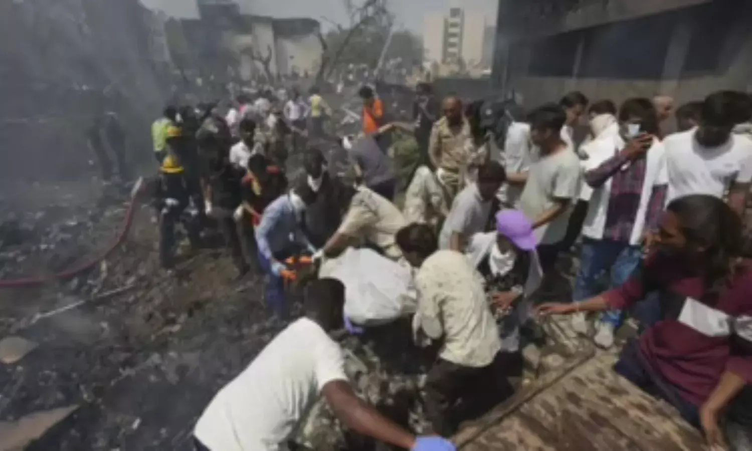 हादसे में मारे गए 256 मृतकों की हुई पहचान; शव परिजनों को सौंपे गए