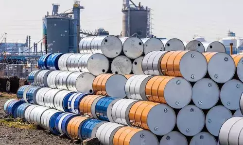 भारत संकट से सुरक्षित, क्या भारत के ये फैसले दुनिया के लिए मिसाल? भारत संकट से सुरक्षित, क्या भारत के ये फैसले दुनिया के लिए मिसाल?