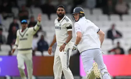 लीड्स टेस्ट जीतने के लिए विवादों में घिरा इंग्लैंड, टीम इंडिया ने जताई नाराजगी, जानिए लंच से पहले क्या हुआ...