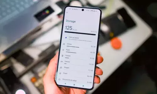 क्या आपके फोन का स्टोरेज बार-बार हो जाता है फुल, तो इन टिप्स से क्लियर