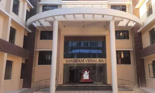 कई जगह एक भी शिक्षक नहीं...