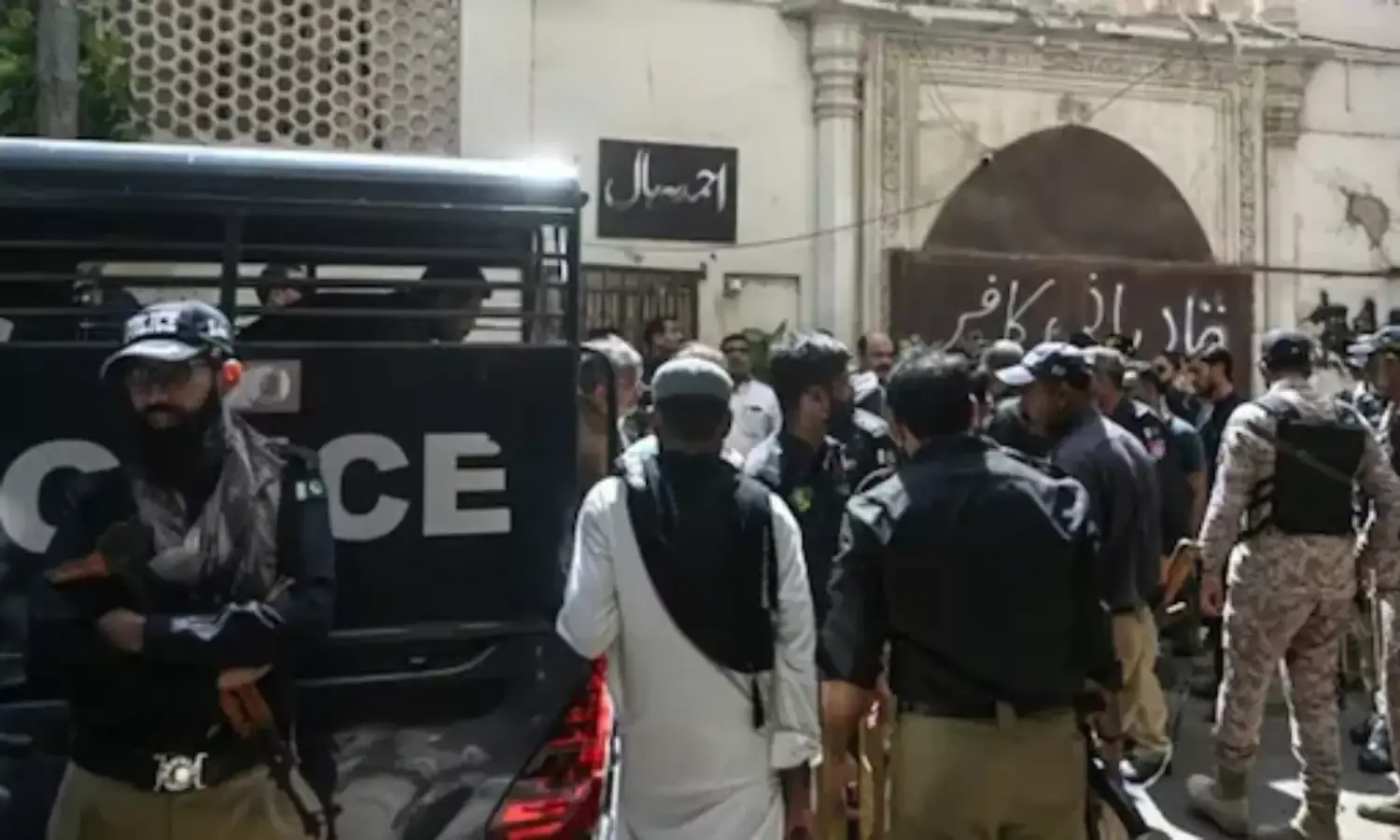 13 सैनिकों की मौत, तालिबान गुट ने ली जिम्मेदारी…