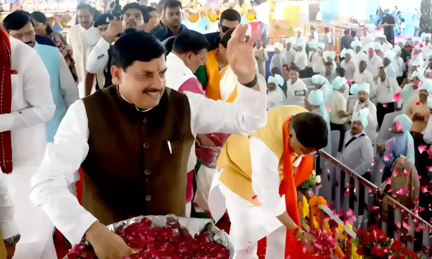 Ek Bagiya Maa Ke Naam Ek Bagiya Maa Ke Naam