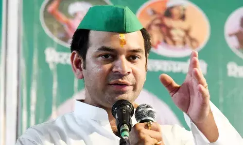 अनुष्का से मिलने पहुंचे तेज प्रताप; बोले - मेरा पारिवारिक रिश्ता है, मुझे कोई रोक नहीं सकता