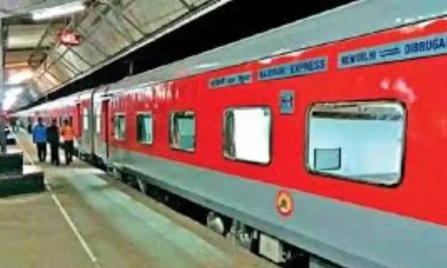 बढ़ गए AC से स्लीपर तक की टिकटों के दाम, जानिए कितनी बढ़ी कीमत...