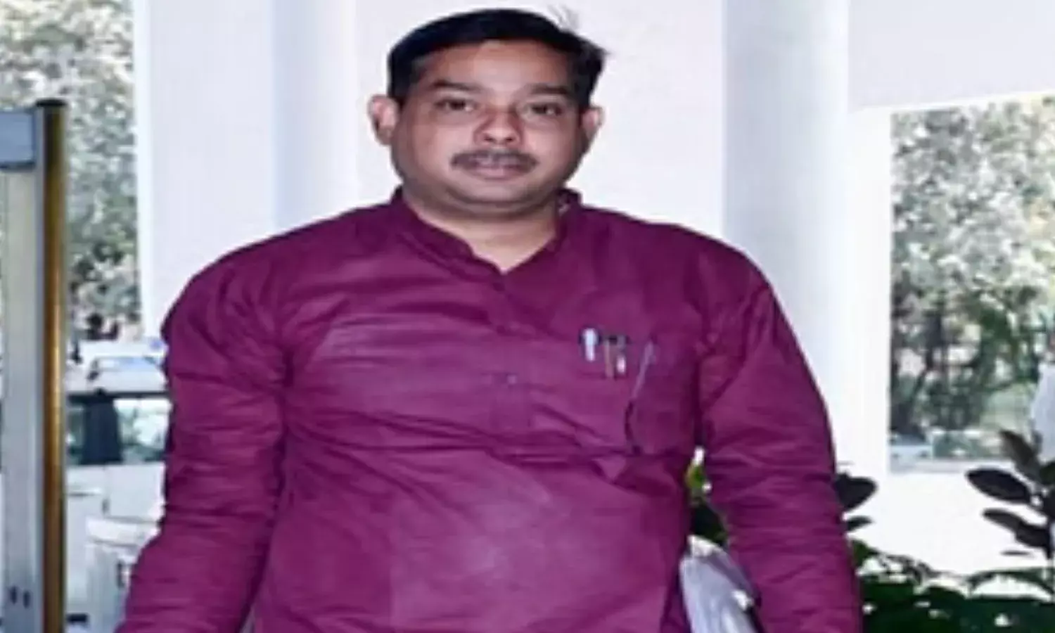 मारपीट और धमकाने का लगा आरोप, जानिए पूरा मामला