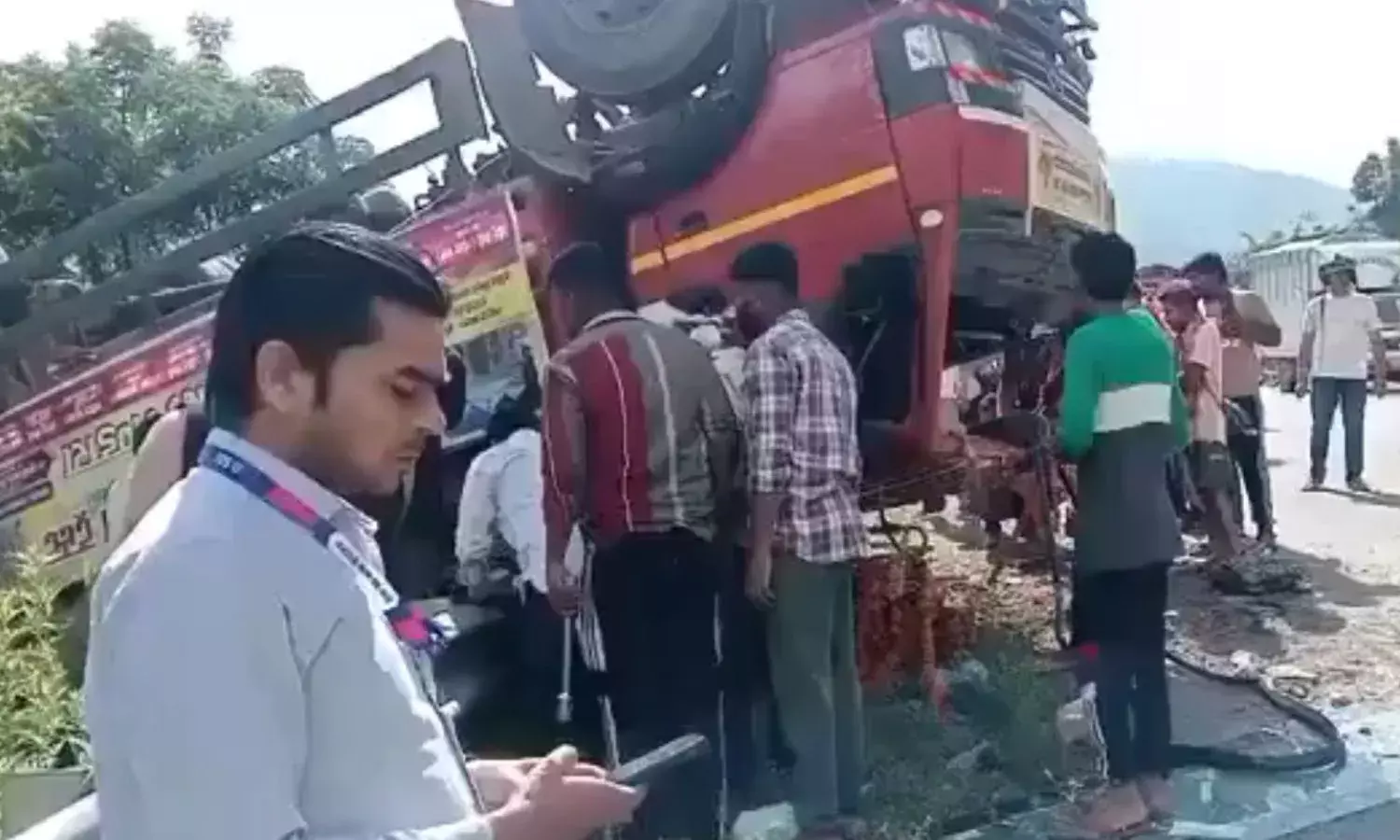 ऋषिकेश से गंगोत्री जा रहा कांवड़ियों से भरा ट्रक पलटा, तीन की मौत ; 10 घायल