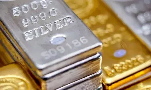 सोना-चांदी की कीमतों ने पकड़ी रफ्तार, निवेशकों की फिर लौटी दिलचस्पी