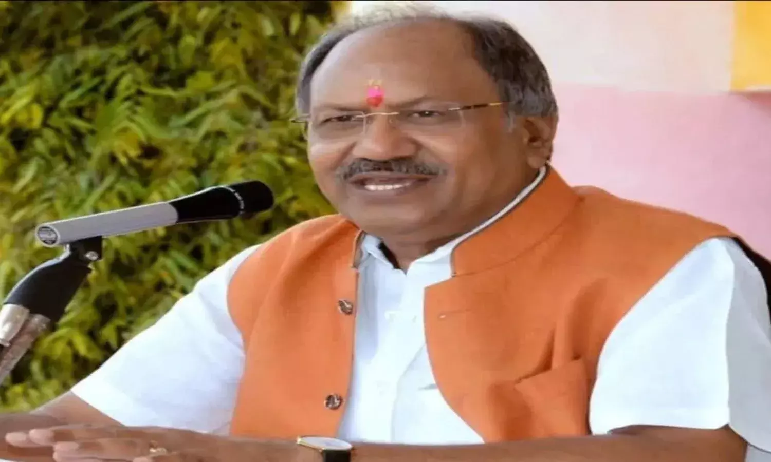 तकनीकी गड़बड़ी ने बढ़ाई अभ्यर्थियों की मुश्किलें, सांसद बृजमोहन अग्रवाल ने की ये मांग तकनीकी गड़बड़ी ने बढ़ाई अभ्यर्थियों की मुश्किलें, सांसद बृजमोहन अग्रवाल ने की ये मांग