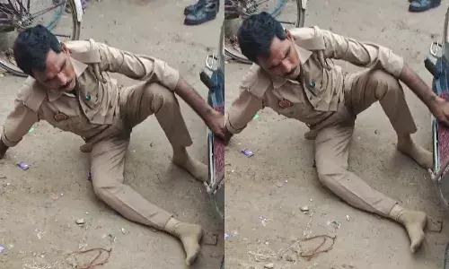 अयोध्या में टल्ली होमगार्ड का वीडियो वायरल, खाकी हुई शर्मसार