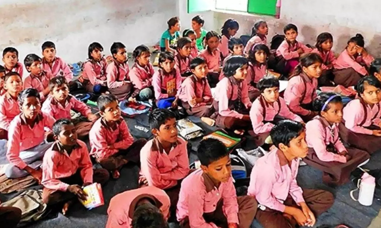 योगी सरकार की स्कूल मर्जर नीति को मिली हाईकोर्ट की मंजूरी, कोर्ट ने सरकार के फैसले को बताया सही