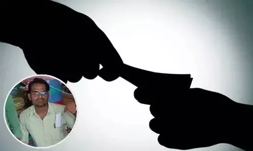 सहायक ग्रेड-3 बृजेश कुमार सोनवानी 54,000 रुपये की रिश्वत लेते गिरफ्तार, निलंबन का आदेश जारी