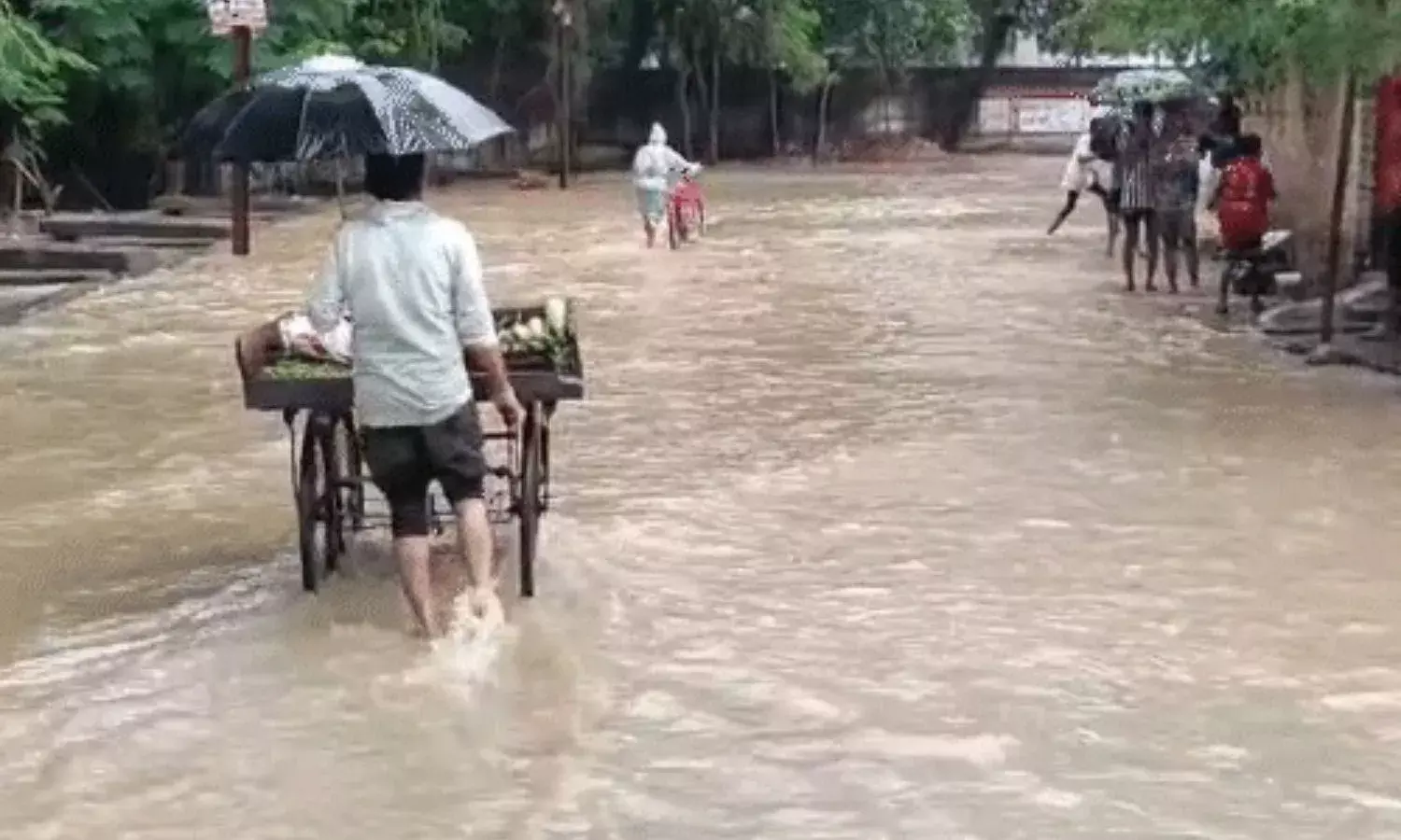 दुर्ग में रिकॉर्ड तोड़ बारिश, जानें मौसम विभाग का ताजा अपडेट