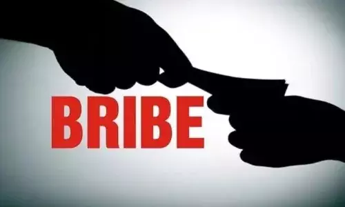 इंदौर लोकायुक्त की बड़ी कार्रवाई