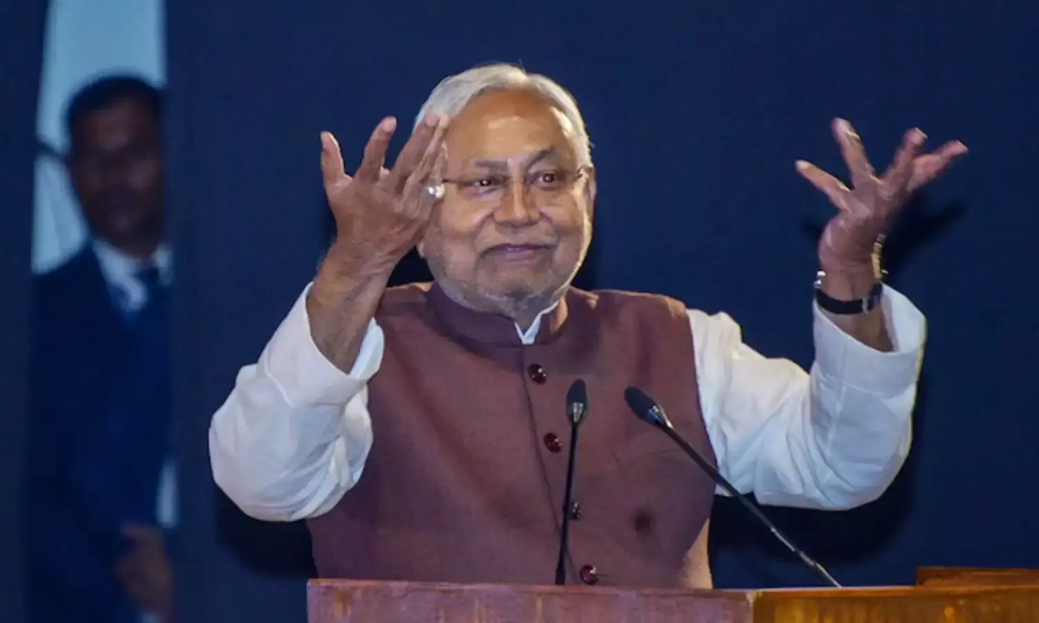 नीतीश कुमार का बड़ा दावा, 10 लाख युवाओं को सरकारी नौकरी और 39 लाख लोगों को मिला रोजगार नीतीश कुमार का बड़ा दावा, 10 लाख युवाओं को सरकारी नौकरी और 39 लाख लोगों को मिला रोजगार