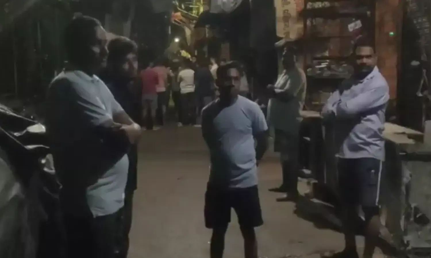 दो दोस्तों के बीच हुआ विवाद, चाकू से एक - दूसरे पर किए वार, दोनों की मौत दो दोस्तों के बीच हुआ विवाद, चाकू से एक - दूसरे पर किए वार, दोनों की मौत